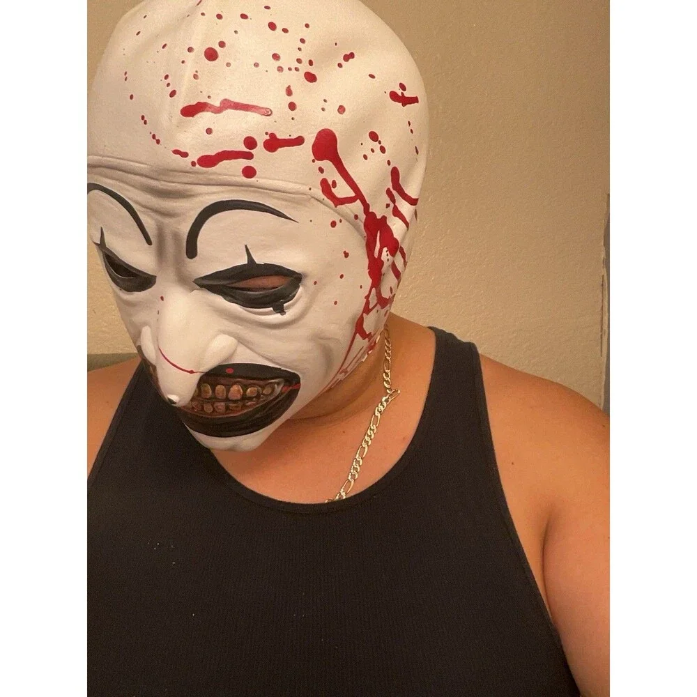 Trick or Treat Studios Terrifier - Art the Clown Bloody Mask Halloween Medium